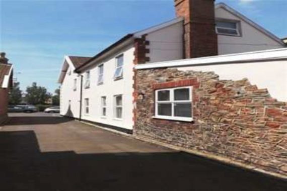 1 Bedroom Maisonette